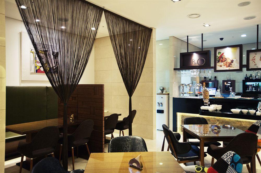 N Fourseason Hotel Myeongdong Seoul Exterior photo