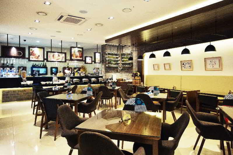 N Fourseason Hotel Myeongdong Seoul Exterior photo